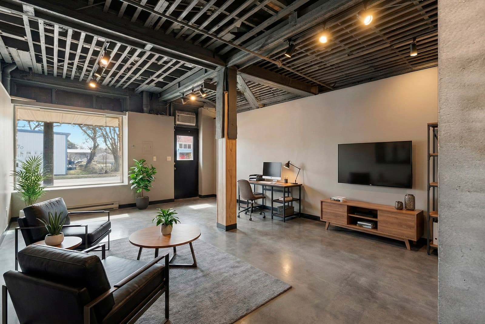 Real estate item removal and virtual renovation before and after example